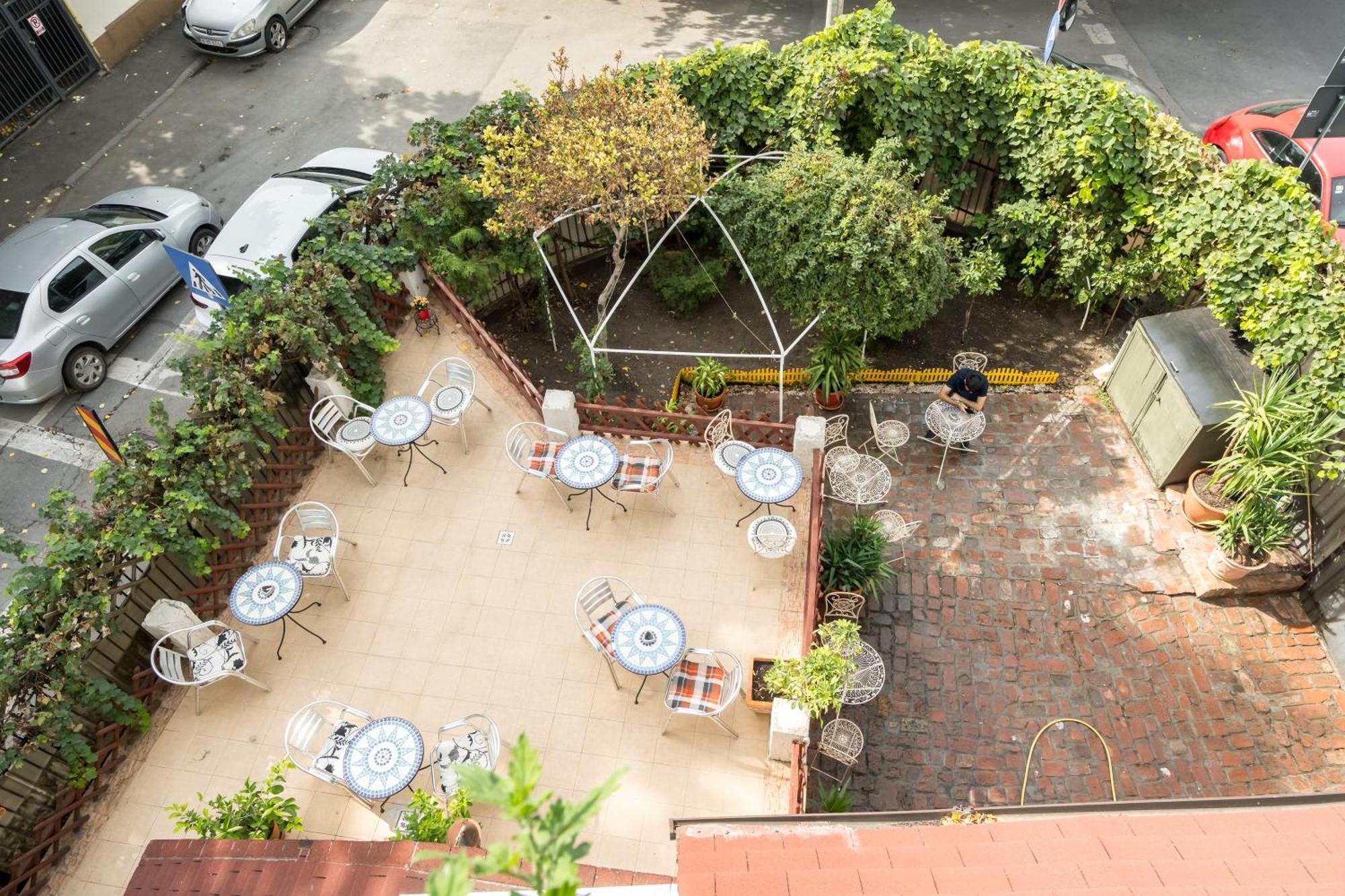 Flower's 3* Bucarest